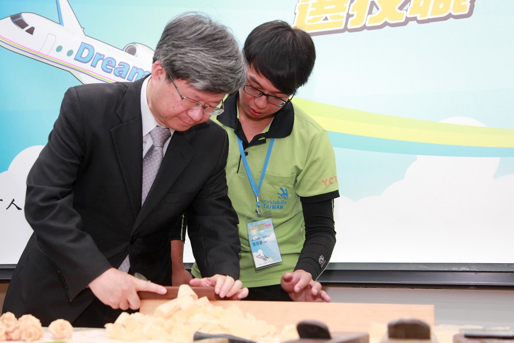 愛動手做　成家具木工備取國手